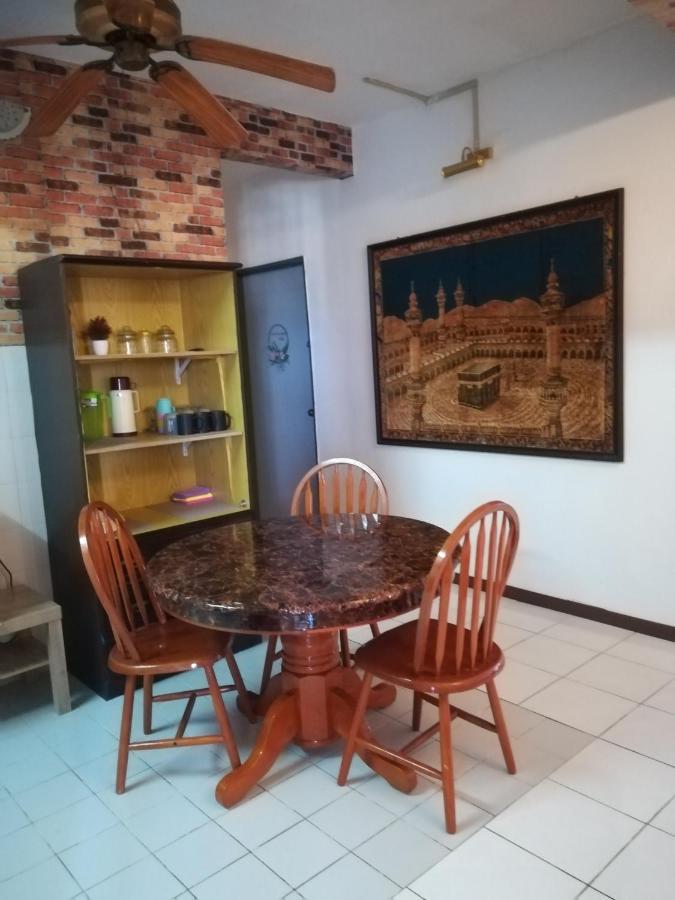 Hagia Medina Muslims Guesthouse Port Dickson Extérieur photo